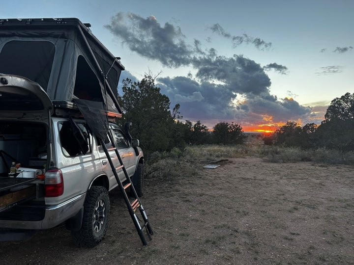 Tuff Stuff Overland Alpine 61 Aluminum Hard Shell Pop Up Roof Top Tent - Recon Recovery